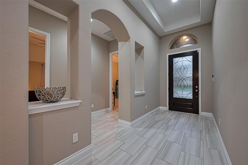 18980 Columbus Mill Drive, New Caney, Texas image 4