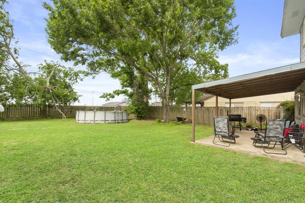 1305 Clover Drive, Angleton, Texas image 21