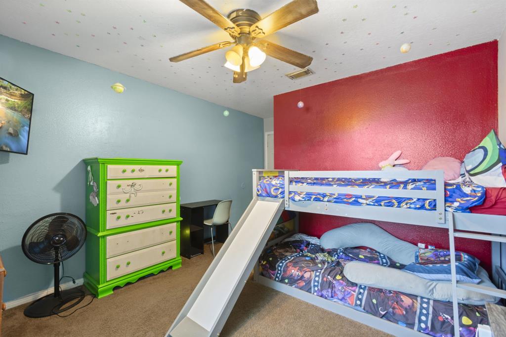 1305 Clover Drive, Angleton, Texas image 11