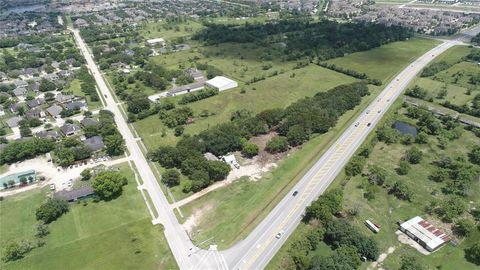 Photo of 2385 Austin Street, League City, TX 77573 (MLS # 84654534) Photo of 2385 Austin Street, League City, TX 77573 (MLS # 84654534)