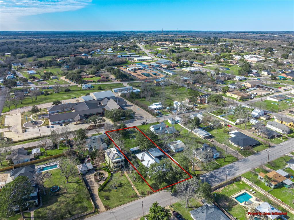 232 S Holland St, Bellville, Texas image 29