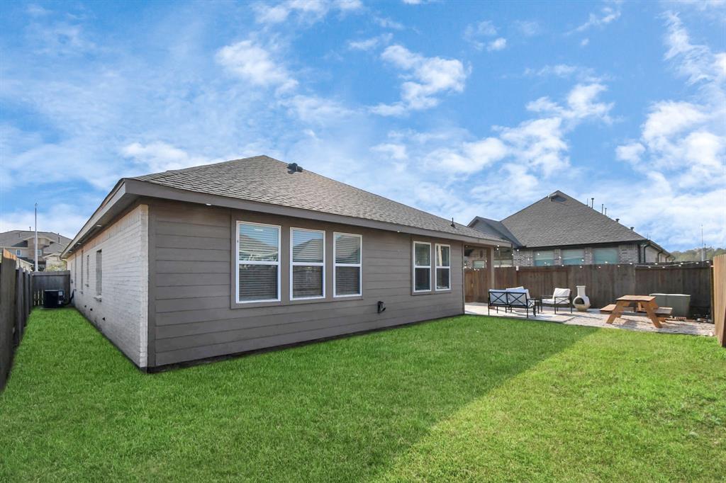 8419 Sunset Horizon Drive, Baytown, Texas image 39