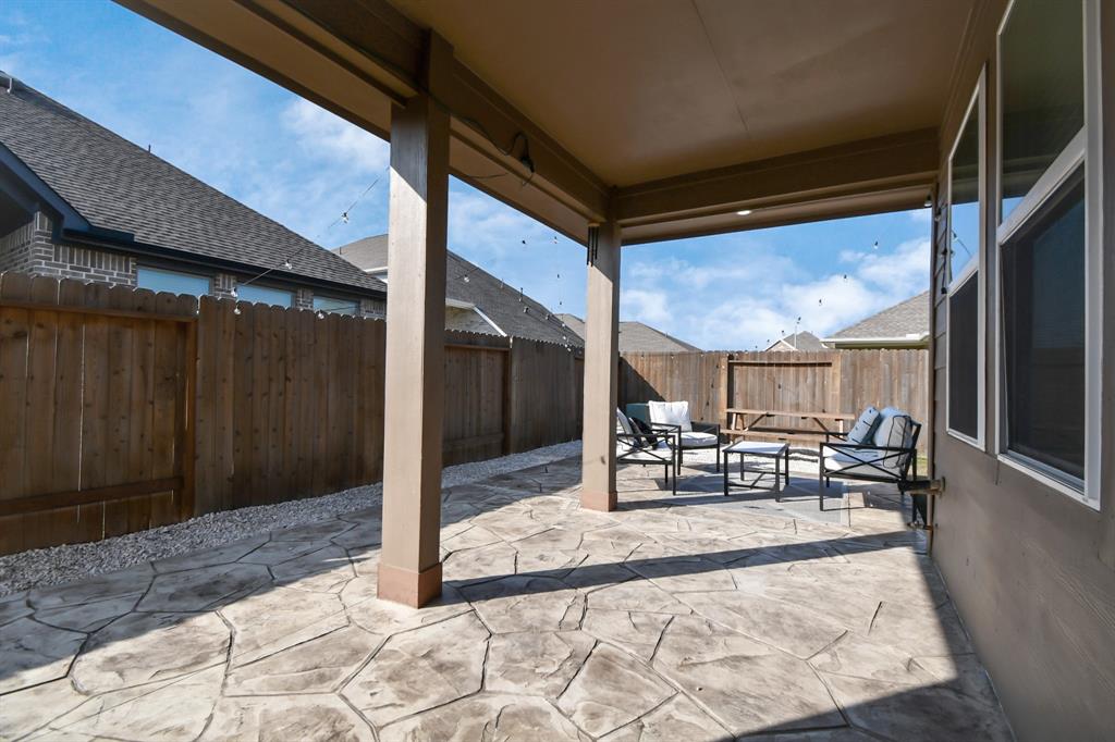 8419 Sunset Horizon Drive, Baytown, Texas image 37