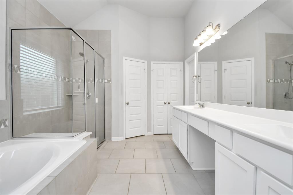 8419 Sunset Horizon Drive, Baytown, Texas image 31