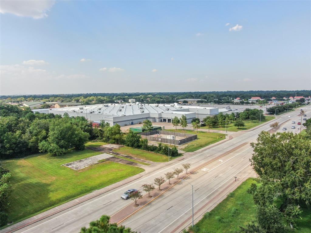 3302 Dixie Farm Road