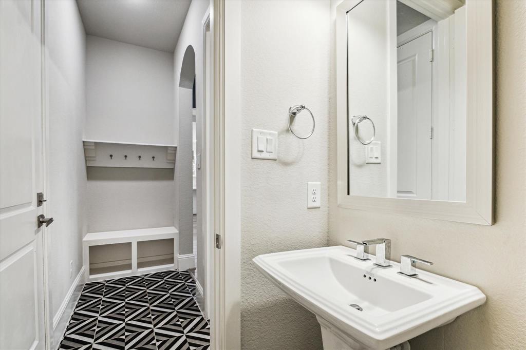 Spring, Texas 77389, United States, 5 Bedrooms Bedrooms, ,5 BathroomsBathrooms,Residential,Pending,35299