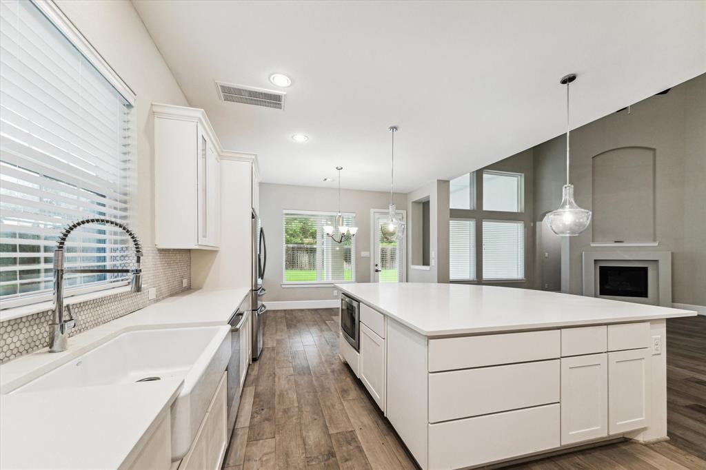 Spring, Texas 77389, United States, 5 Bedrooms Bedrooms, ,5 BathroomsBathrooms,Residential,Pending,35299