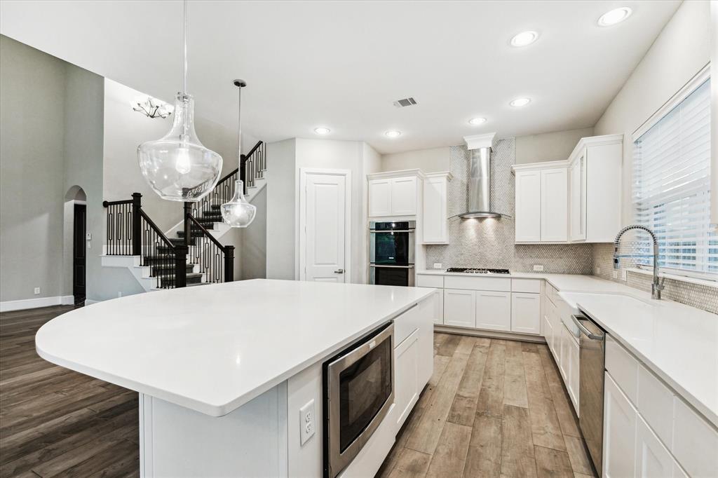 Spring, Texas 77389, United States, 5 Bedrooms Bedrooms, ,5 BathroomsBathrooms,Residential,Pending,35299