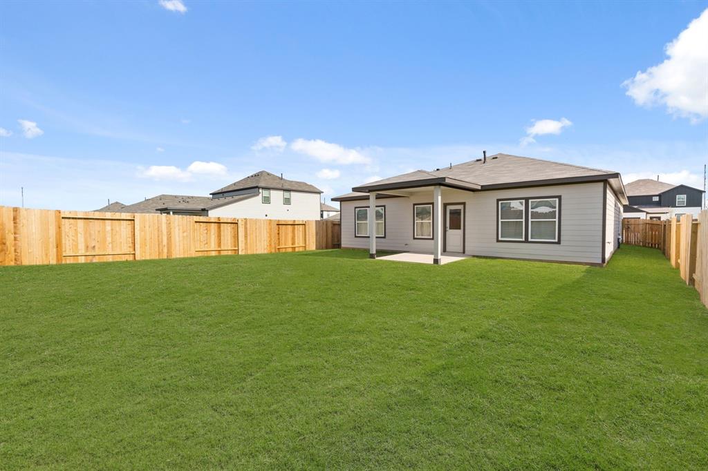 30211 Fledged Wing Drive, Waller, Texas image 22