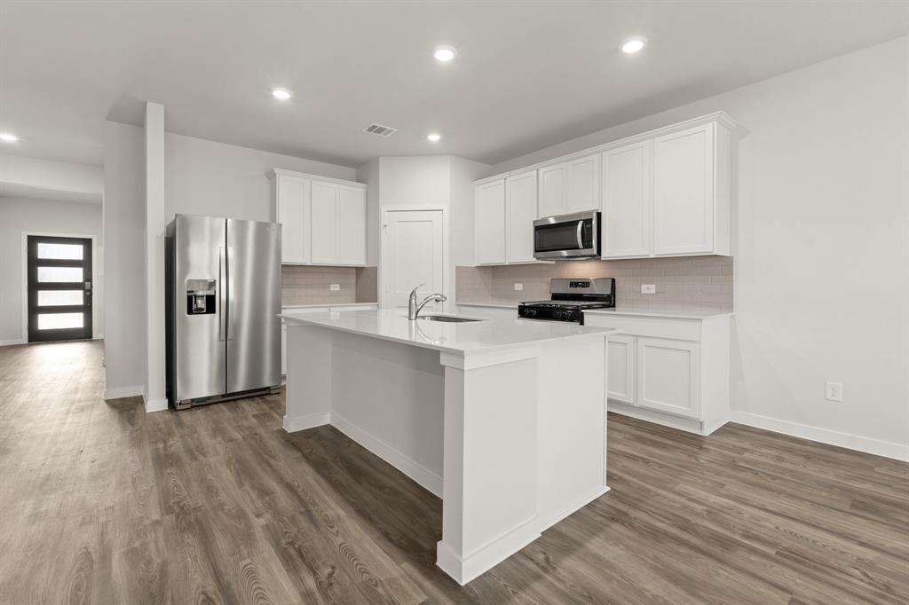 30211 Fledged Wing Drive, Waller, Texas image 6