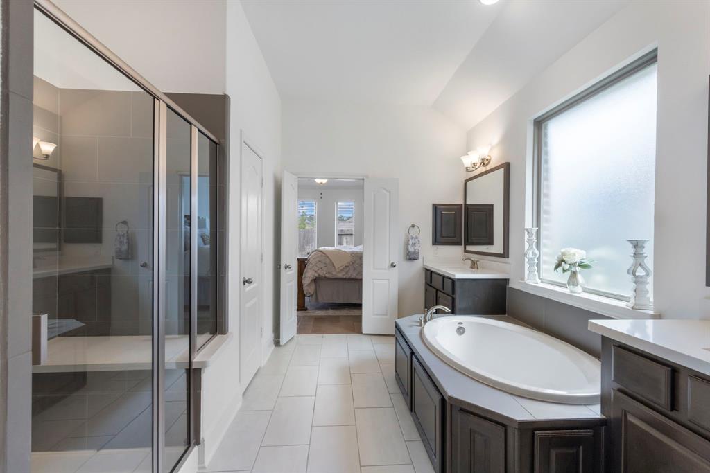 2835 Jehlon Lane, Conroe, Texas image 32
