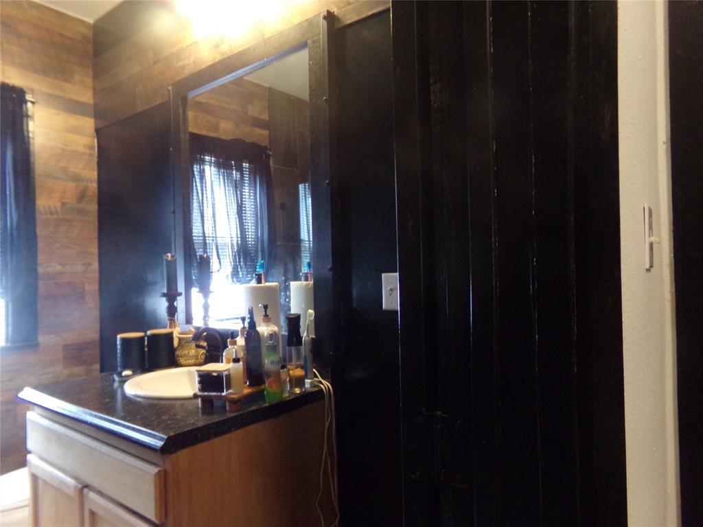 413 Paulus Street, Schulenburg, Texas image 11
