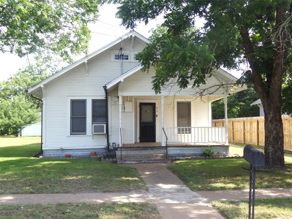 413 Paulus Street, Schulenburg, Texas image 1