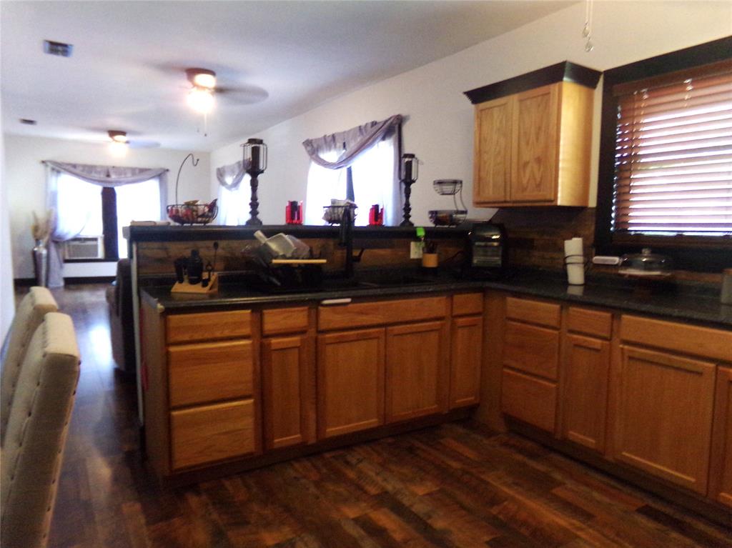 413 Paulus Street, Schulenburg, Texas image 3
