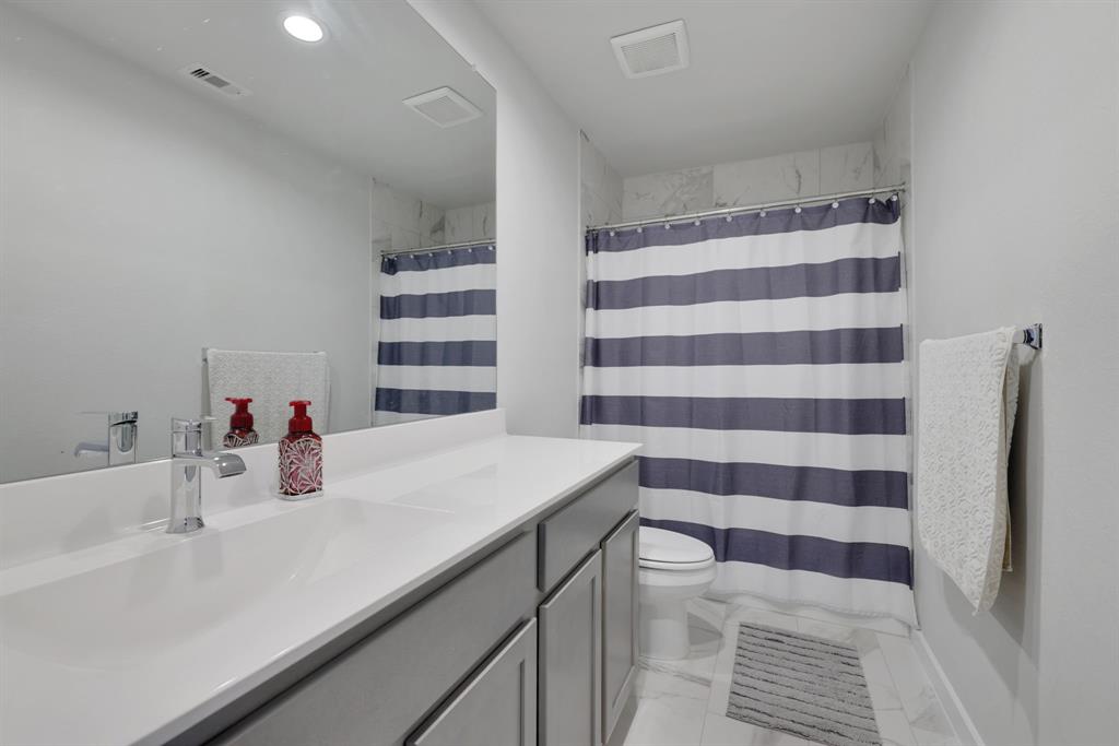 308 Spruce Oak Lane, Waller, Texas image 24