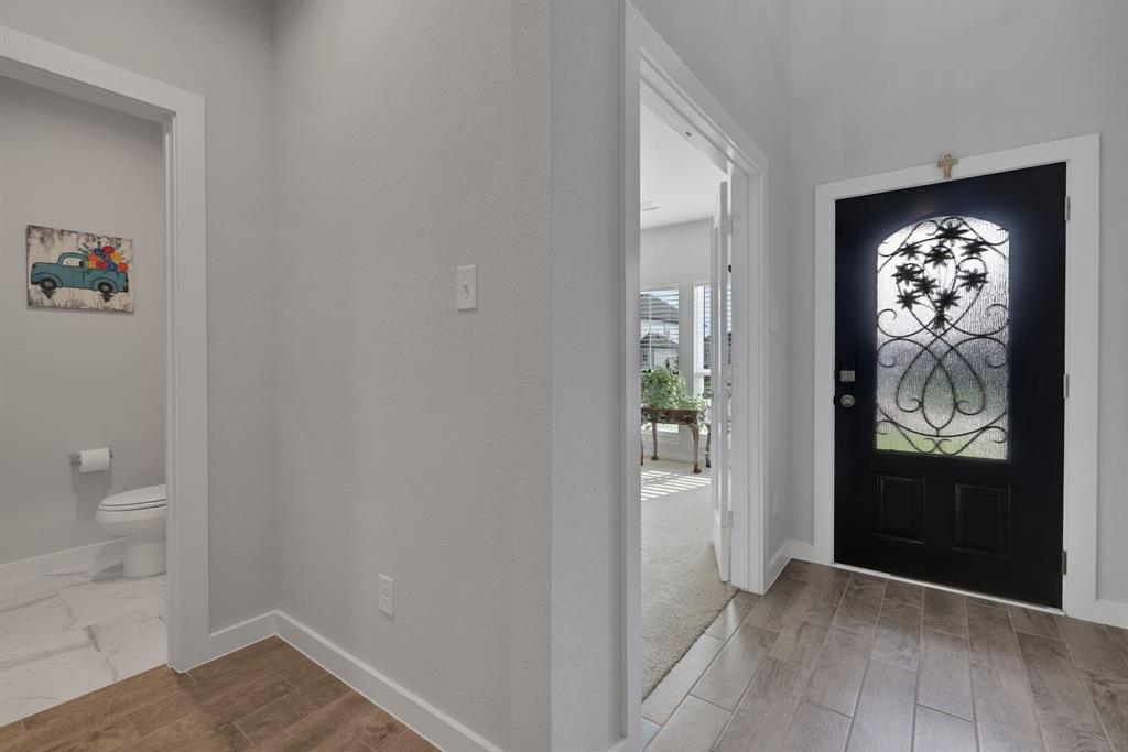 308 Spruce Oak Lane, Waller, Texas image 14