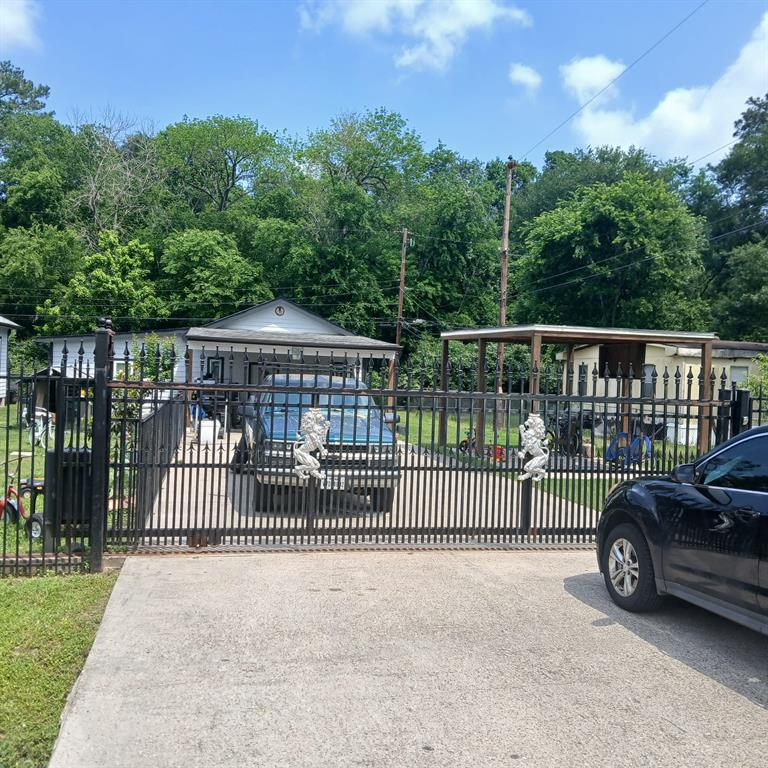 16514 GREEN MANOR DR Drive