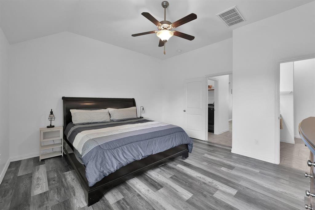 3921 Enchanted Timbers Lane, Spring, Texas image 24