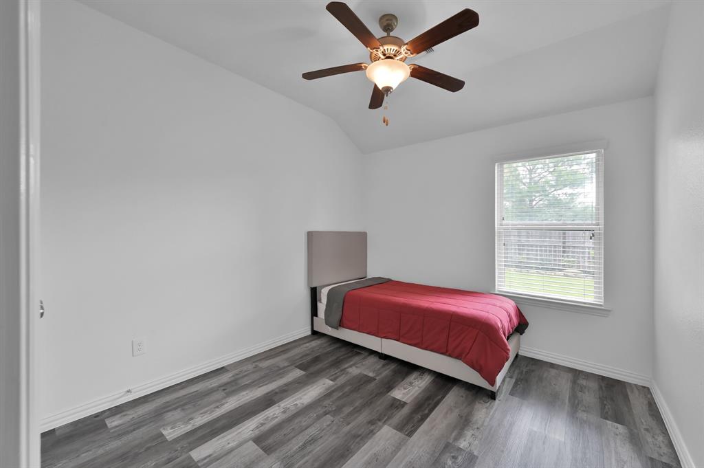 3921 Enchanted Timbers Lane, Spring, Texas image 32