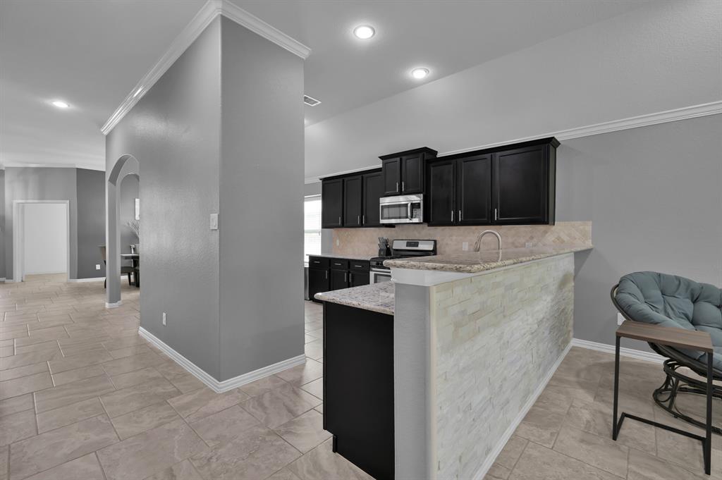 3921 Enchanted Timbers Lane, Spring, Texas image 18