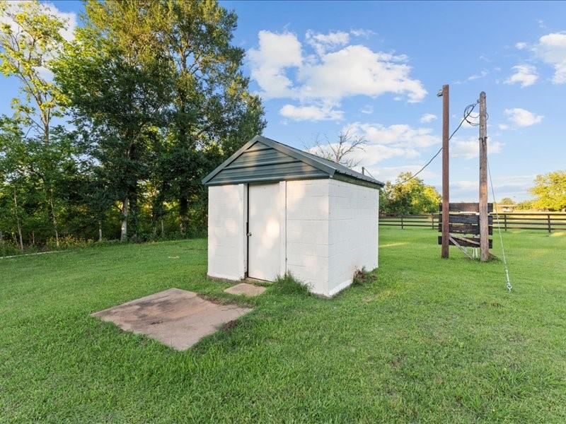 2606 Peach Ridge Road, Brookshire, Texas image 43