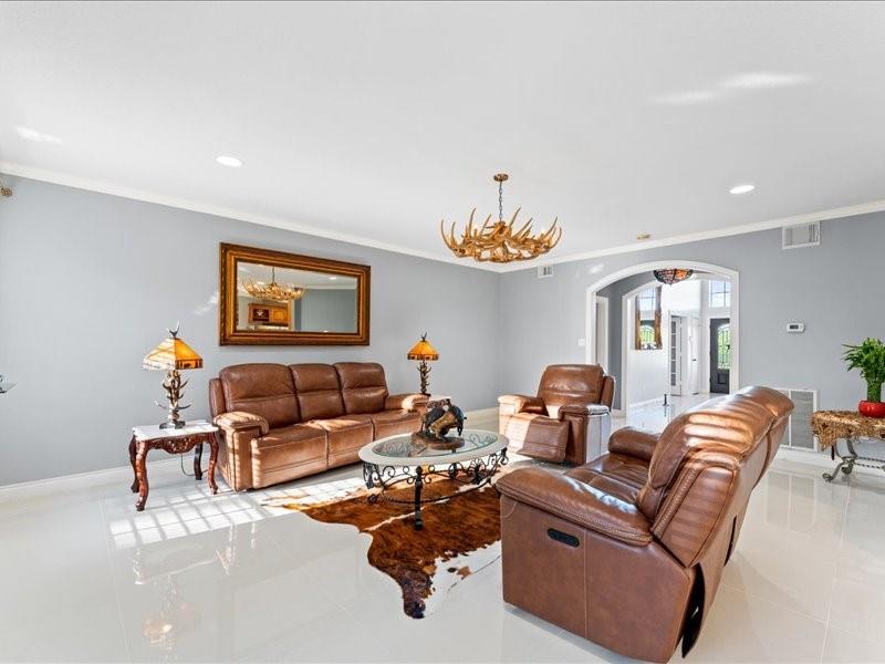 2606 Peach Ridge Road, Brookshire, Texas image 7