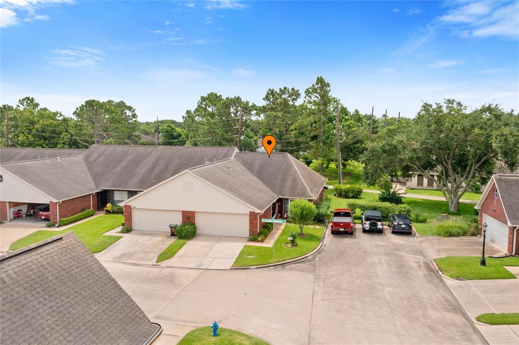 3302 S Country Meadows Lane