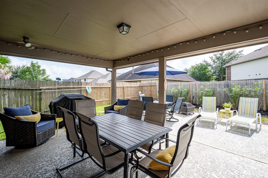 4108 S Meridian Greens Drive, Dickinson, Texas image 33
