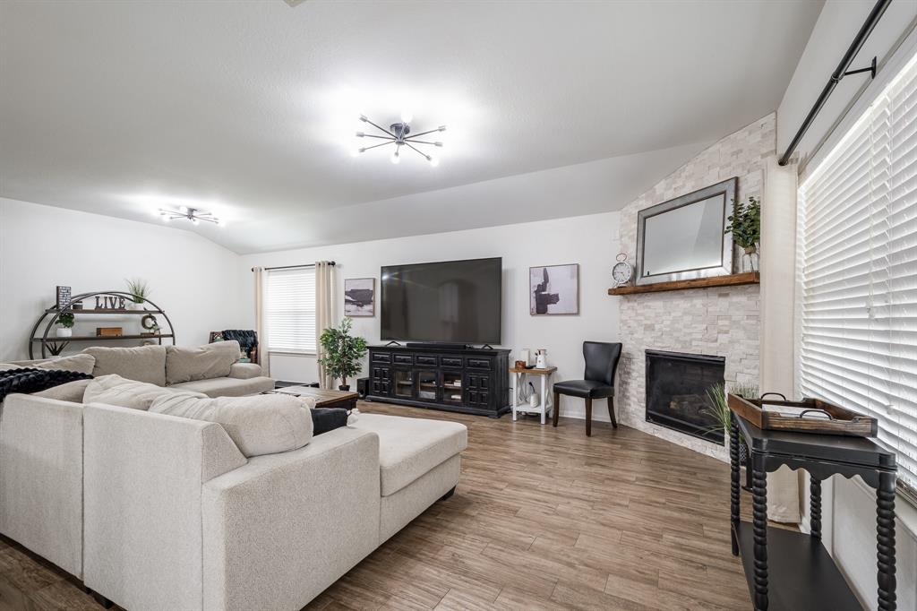 4108 S Meridian Greens Drive, Dickinson, Texas image 16