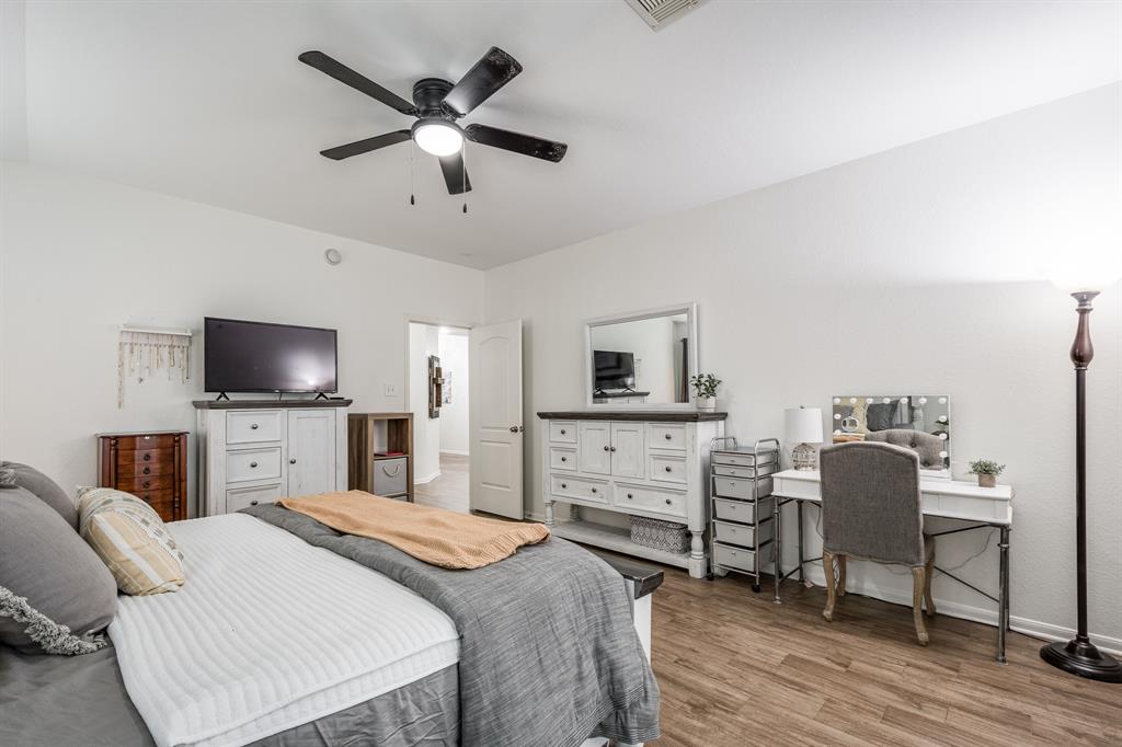 4108 S Meridian Greens Drive, Dickinson, Texas image 28