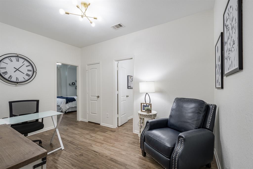 4108 S Meridian Greens Drive, Dickinson, Texas image 8