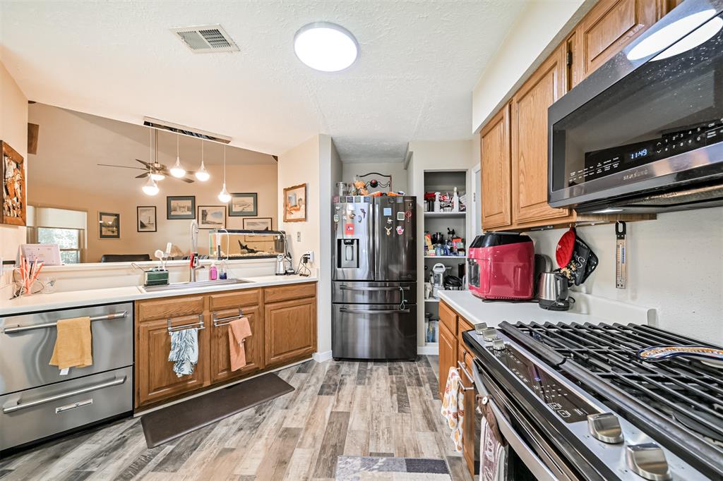 6511 Fairbourne Drive, Pasadena, Texas image 14