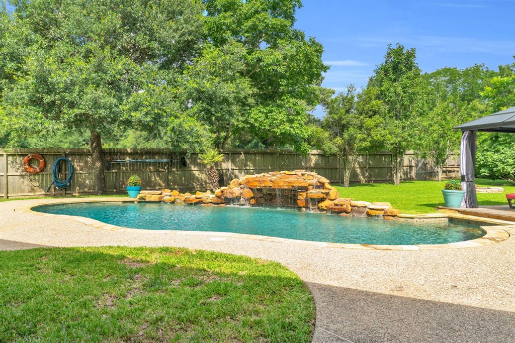 649 Old Plantersville Road
