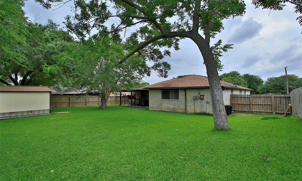 12662 Hackberry Drive, Willis, Texas image 39