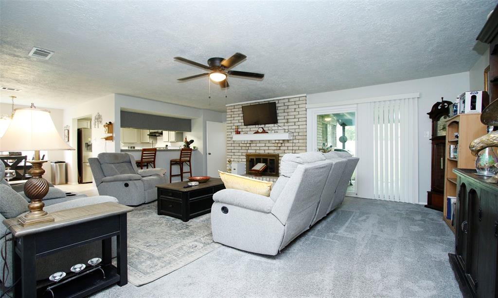 12662 Hackberry Drive, Willis, Texas image 12