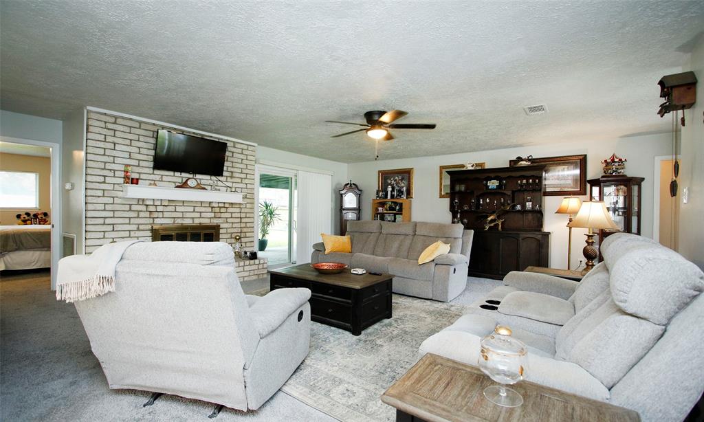 12662 Hackberry Drive, Willis, Texas image 15