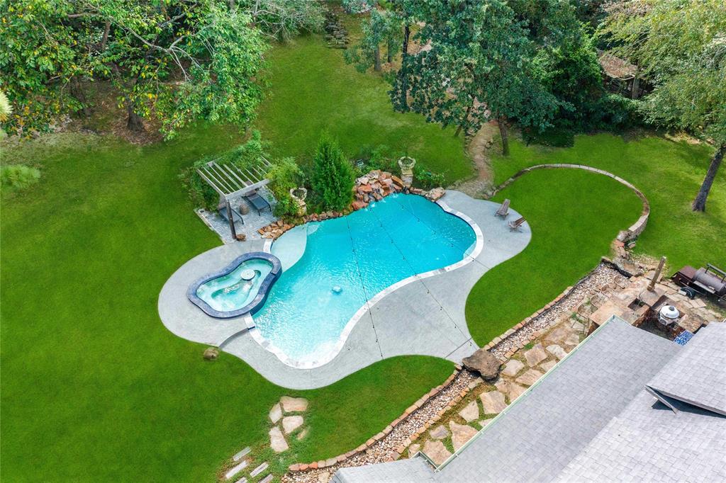 32430 Edgewater Drive