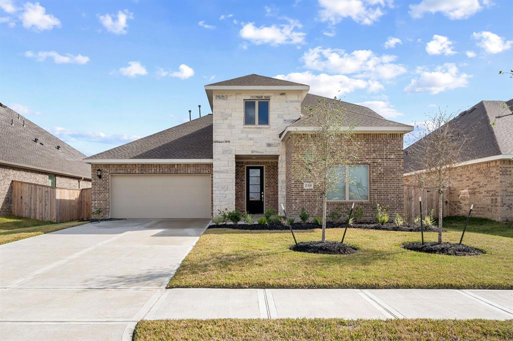 2319 Grande Laurel Court, Rosenberg, Texas image 1