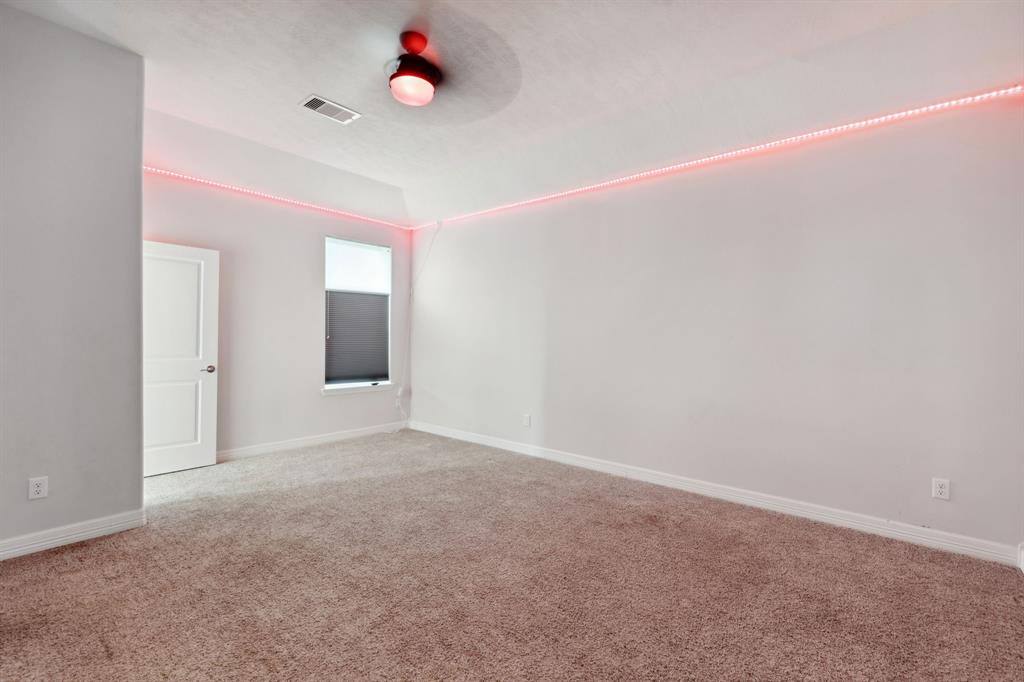 5204 Andorra Bend Lane, Porter, Texas image 38