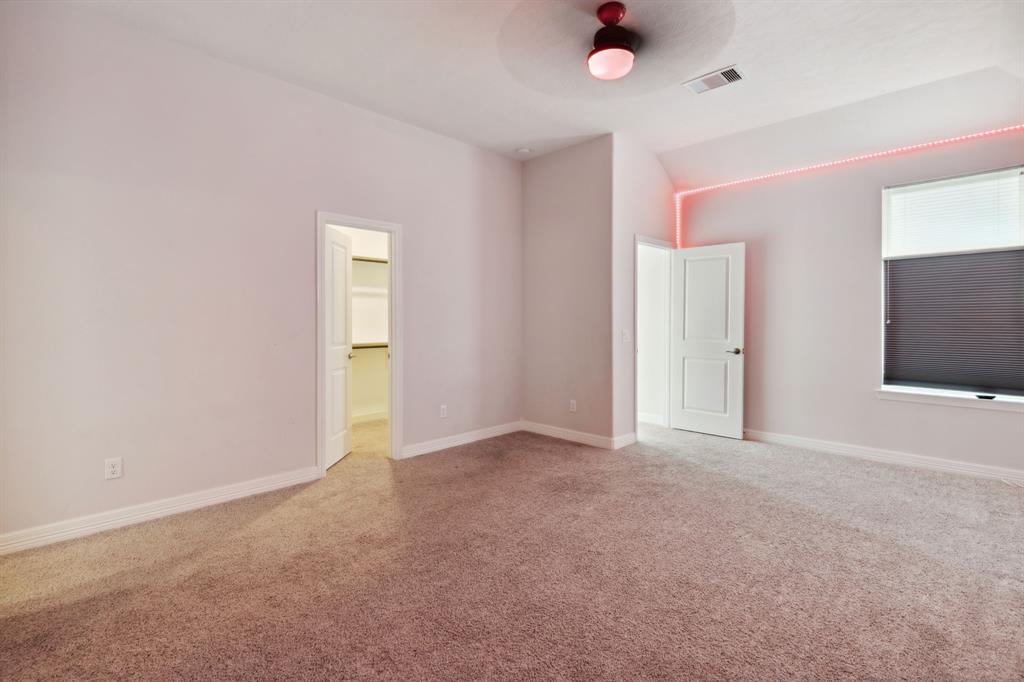 5204 Andorra Bend Lane, Porter, Texas image 37