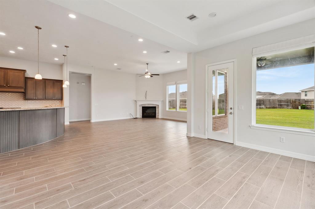 5204 Andorra Bend Lane, Porter, Texas image 28