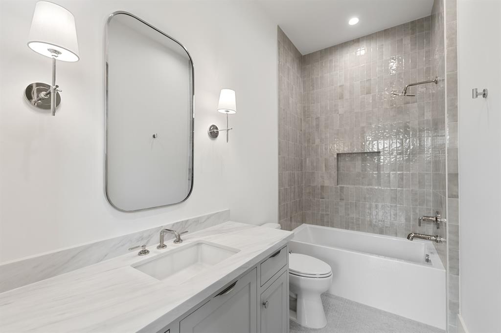 216 W 31st Street, Houston, Texas image 34