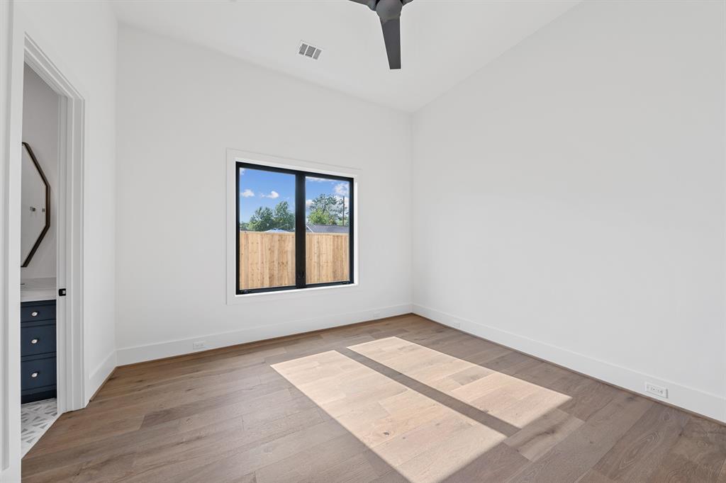 216 W 31st Street, Houston, Texas image 25