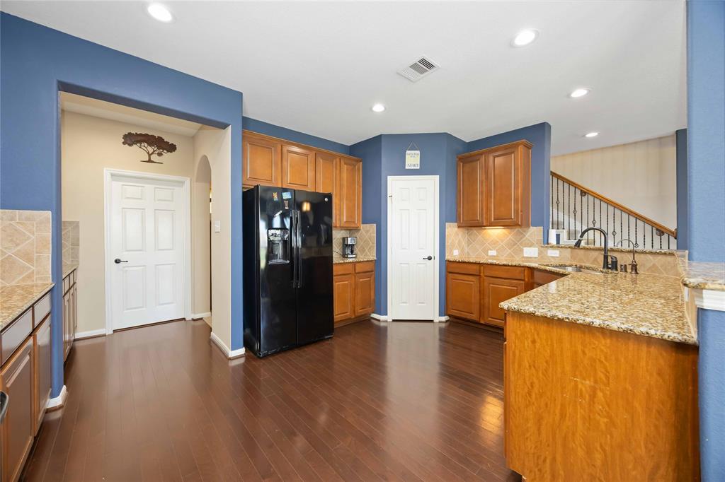 6226 Oxford Lake Drive, Rosenberg, Texas image 9