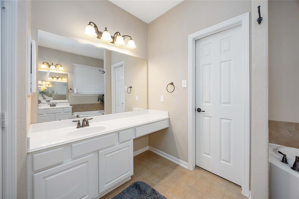 6226 Oxford Lake Drive, Rosenberg, Texas image 20