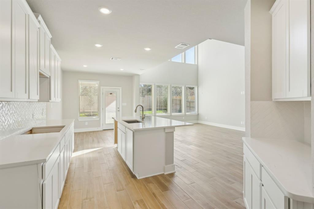 145 Bay Bridge Court, Montgomery, Texas image 7
