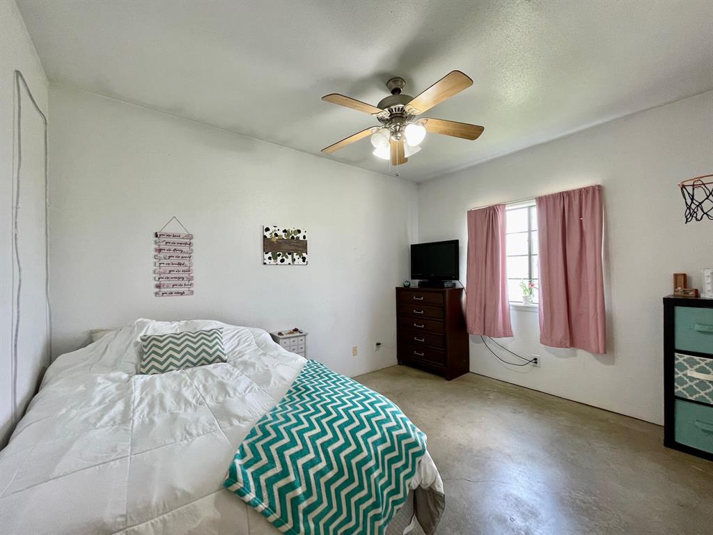 862 County Road 4570, Kennard, Texas image 19