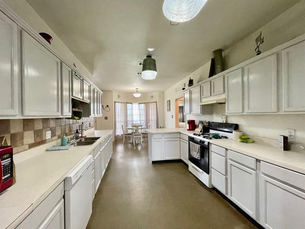 862 County Road 4570, Kennard, Texas image 15