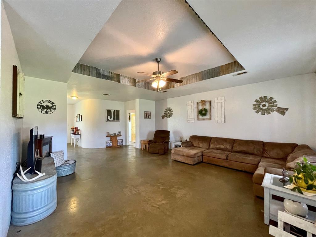 862 County Road 4570, Kennard, Texas image 6