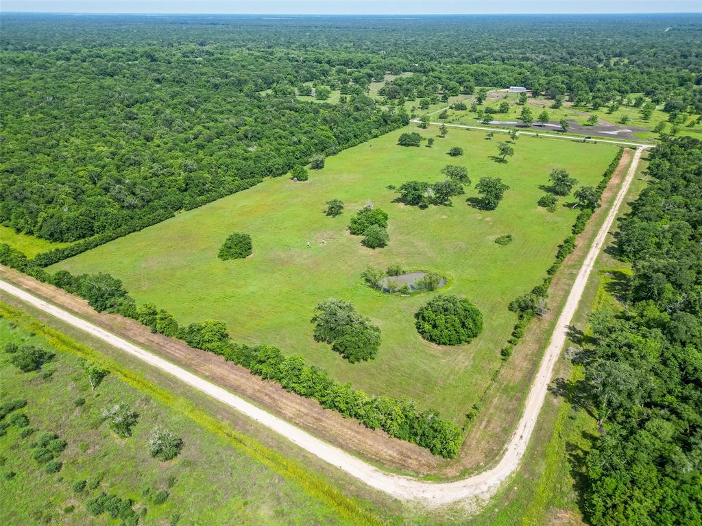 2015 County Road 740, Damon, Texas image 18